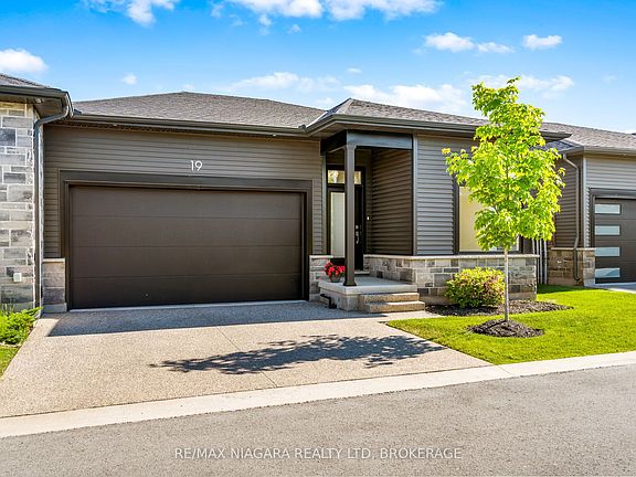 2nd image of 8974 Willoughby Dr #19
