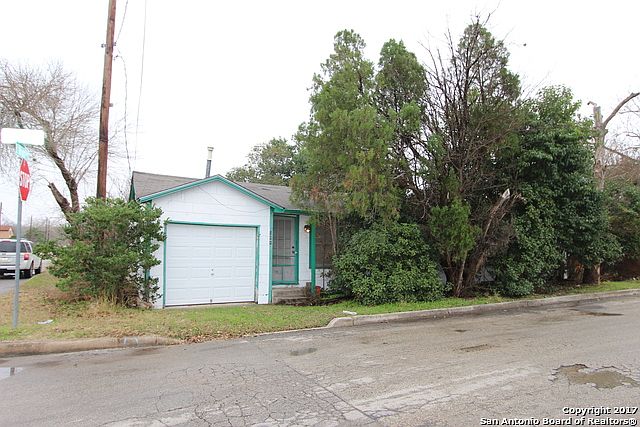 1st image of 604 Bowie Dr