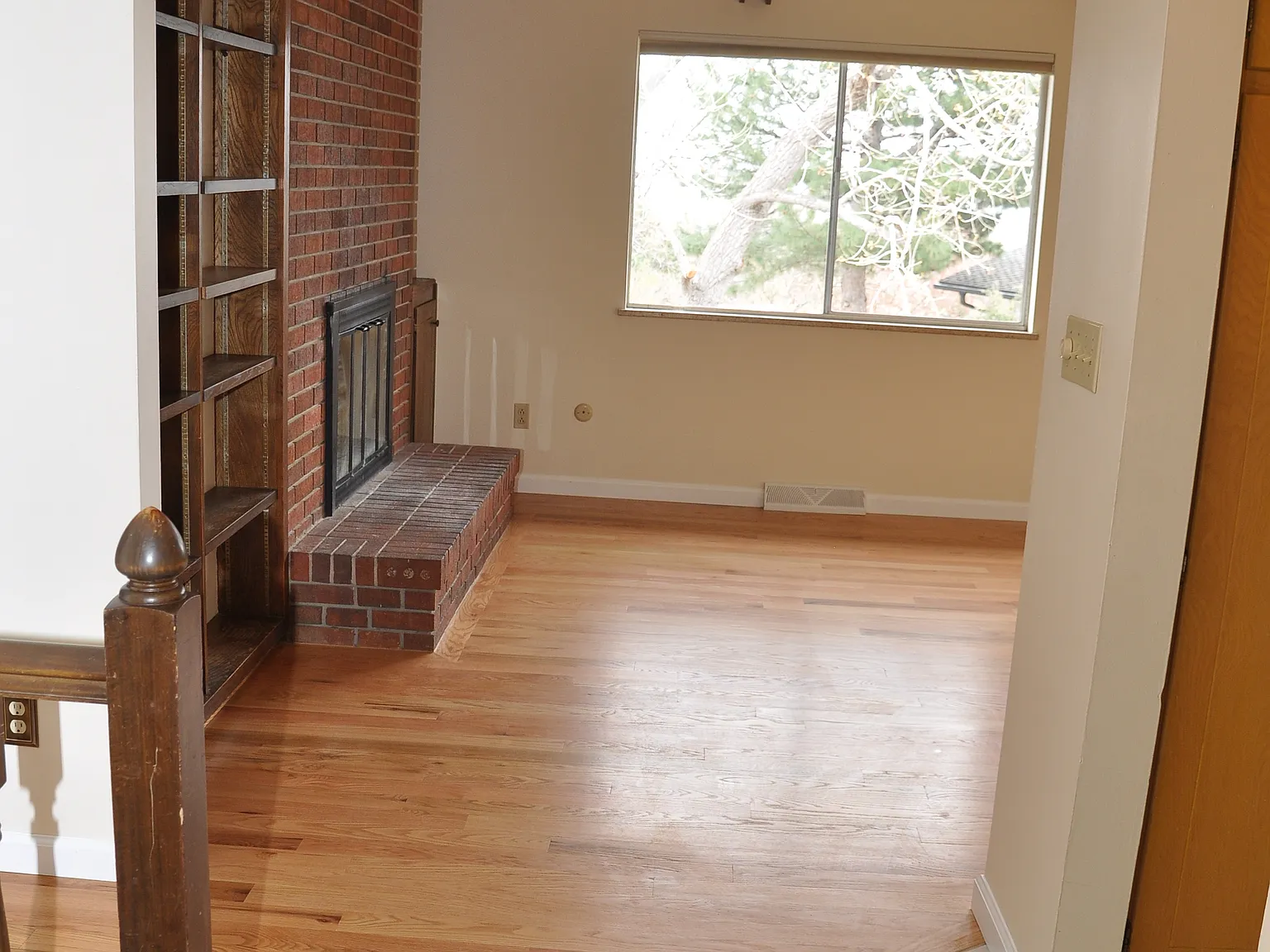 4 bed, 2.5 bath, 2400 sqft, $3,600 — Photo 3