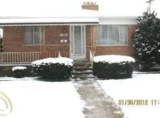 696 E Annabelle Ave, Hazel Park, MI
