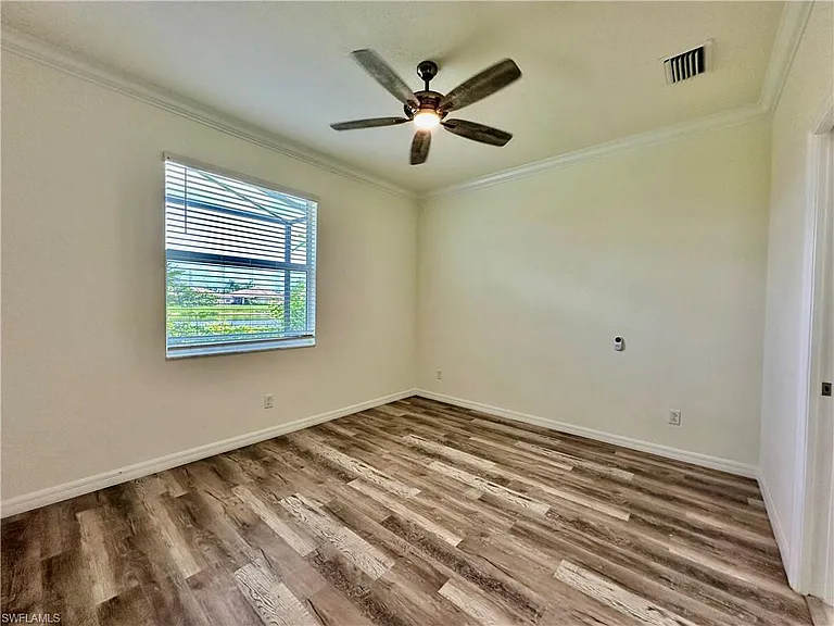 1823 Alameda Dr — Photo 12