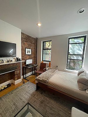 5th image of 28 Avenue B APT 2C