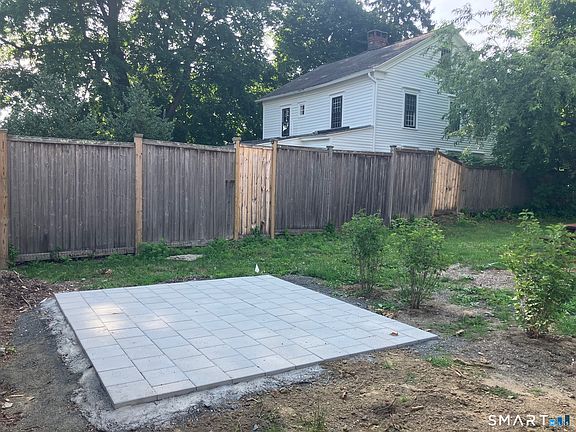 4th image of 194 High Ridge Ave #3
