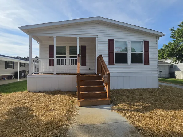 46 C St #46, Navarre, OH 44662