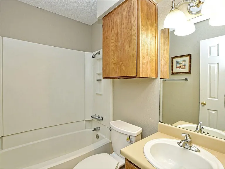 5401 Spring Meadow Rd #B — Photo 16