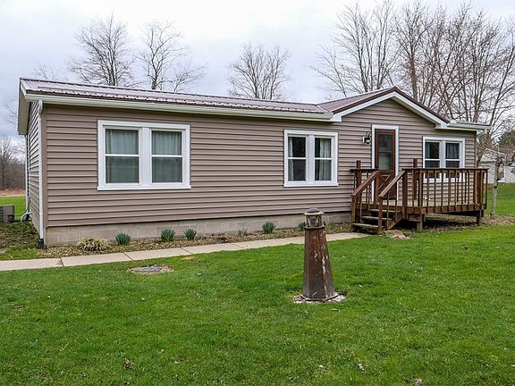 3rd image of 8698 Pierce Rd