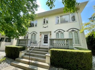 3920 J St APT 4, Sacramento, CA 95819
