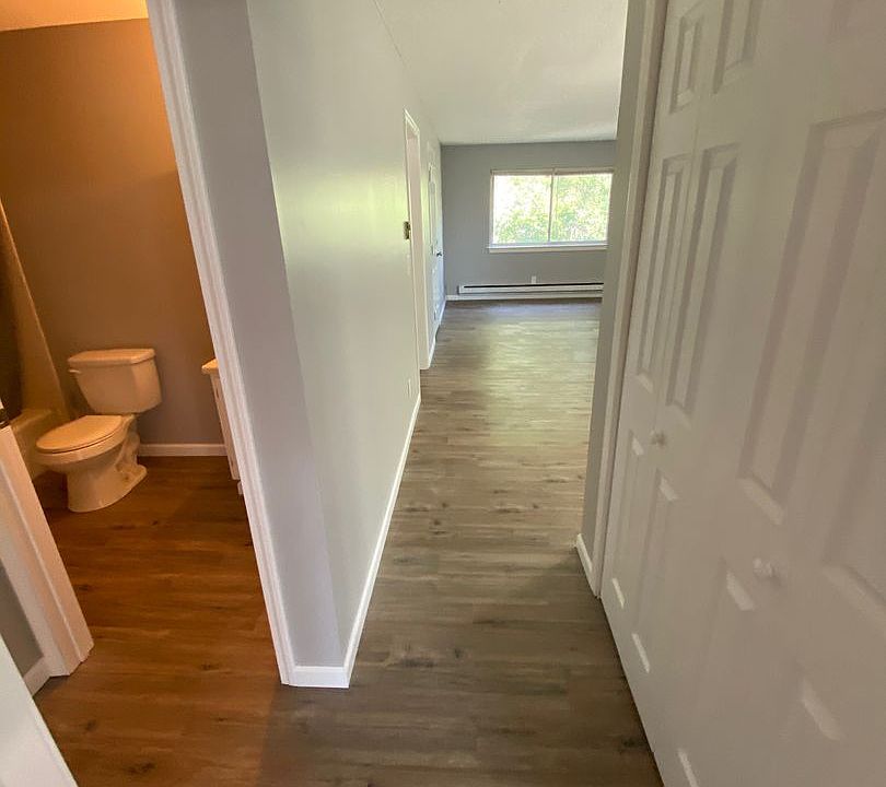 1st image of 2908 Lawnridge Ct APT A