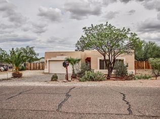 6003 E Farmstead Dr, Tucson, AZ 85756