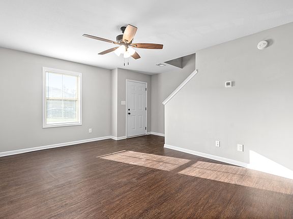 5th image of 272 Smithson Ln #B