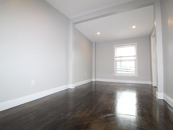2nd image of 140 Newbury Ave