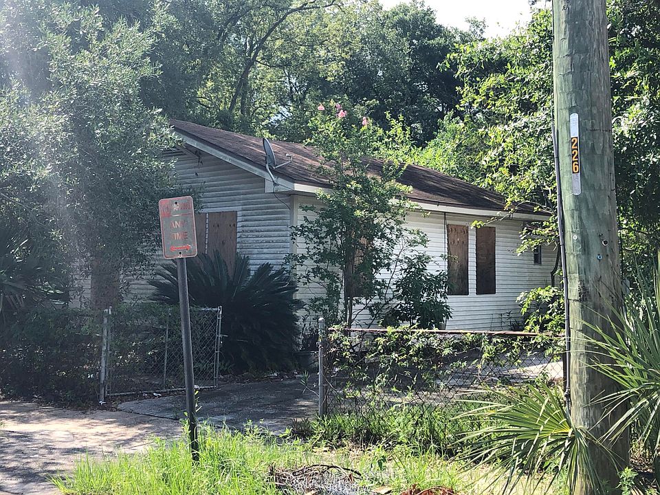 1st image of 228 E 63rd St
