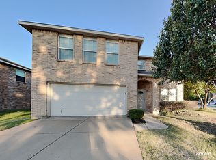 9200 Troy Dr, Fort Worth, TX 76123