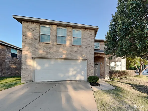 9200 Troy Dr, Fort Worth, TX 76123