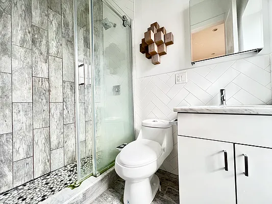 Rented by Pear NYC LLC | media 7