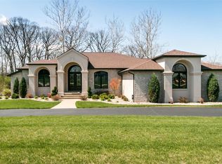 1521 Anton Dr, Columbia, IL 62236