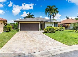 1782 Riverwood Ln, Coral Springs, FL 33071
