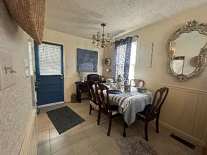 4 bed, 1270 sqft, $1,400 — Photo 3