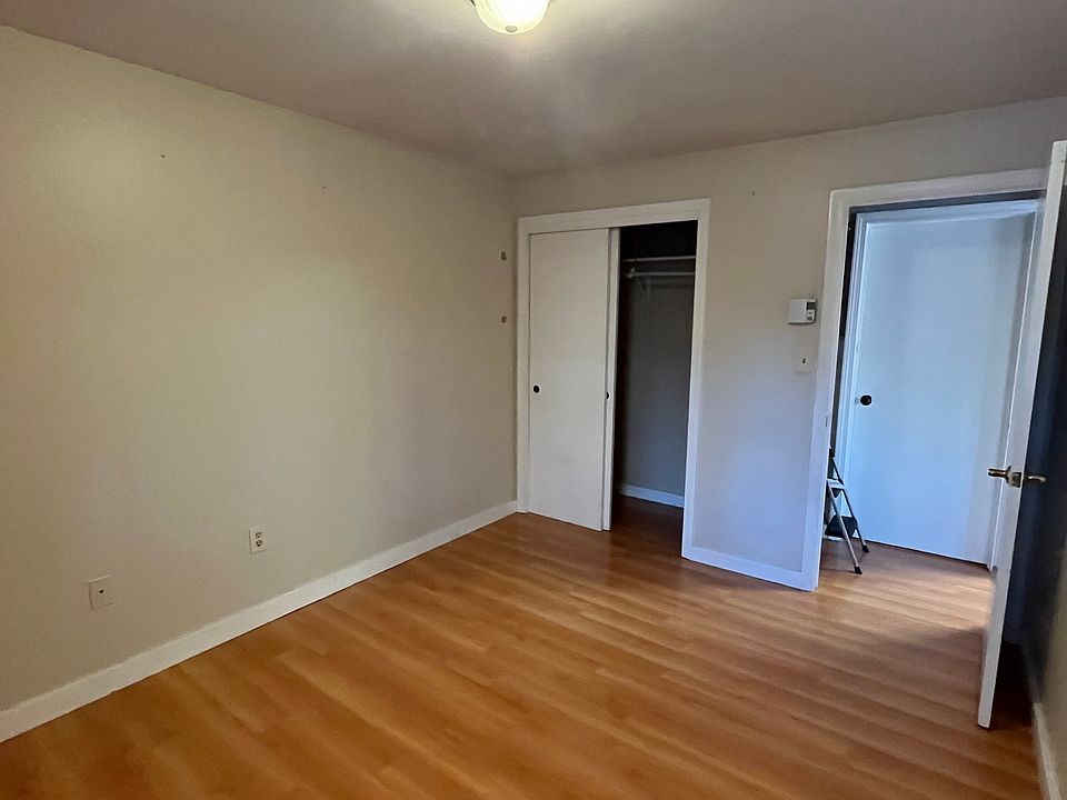 2nd image of 48 Turnpike St #2