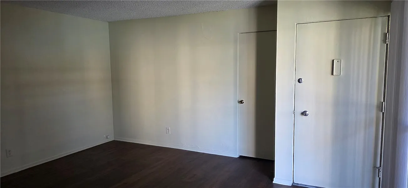 1 bed, 800 sqft, $1,450 — Photo 3