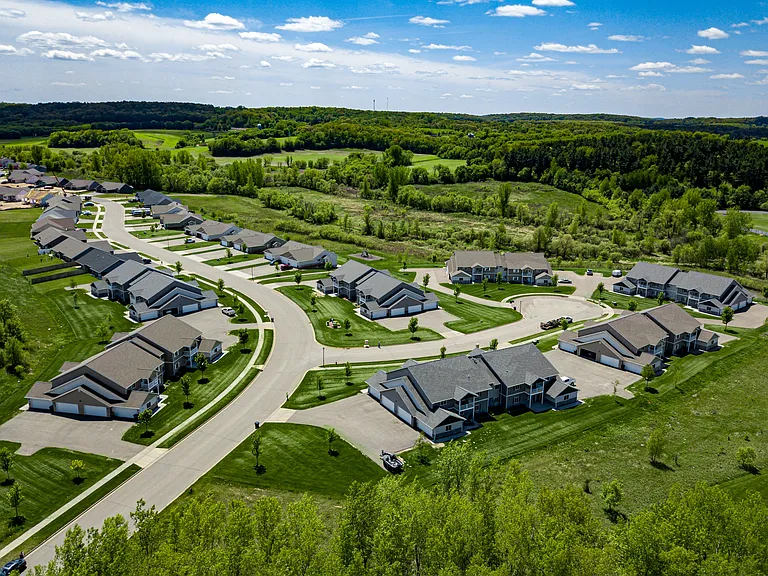 Whisper Ridge Townhomes — Photo 8