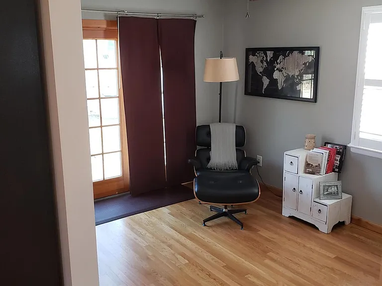 9 Winthrop Pl — Photo 13