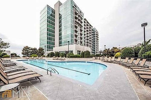3rd image of 250 Pharr Rd #1005
