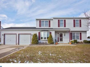 13 Nancy Ln, Turnersville, NJ 08012