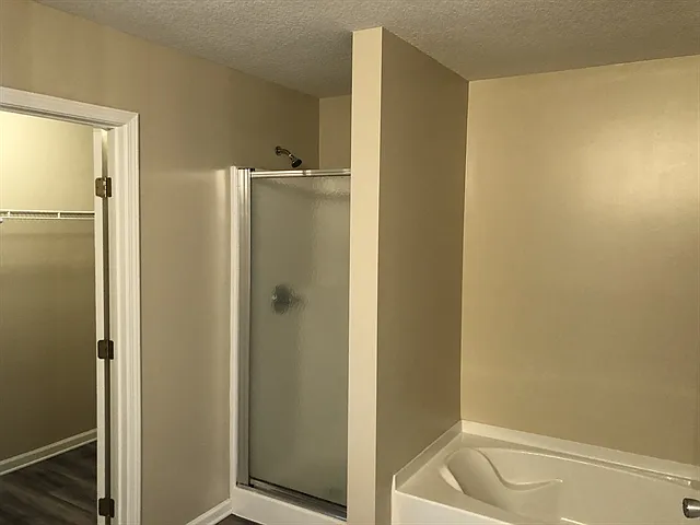 3201 Ginny Lake Dr — Photo 13