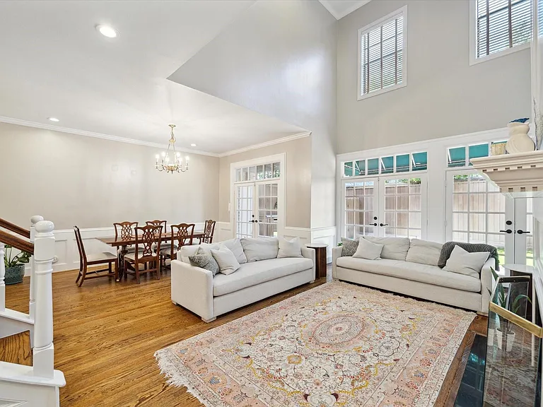 6722 Vanderbilt St #2 — Photo 7