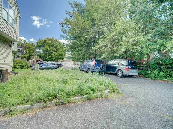 418 Ocean Avenue image 7 of 20