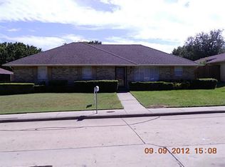 1912 Glen Hill Dr, Carrollton, TX 75007