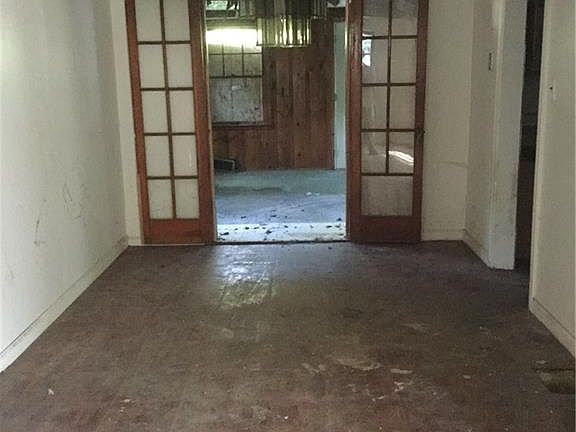 5th image of 3622 N Colorado Ave
