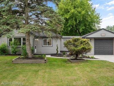 38479 Albert Blvd, Clinton Township, MI, 48036