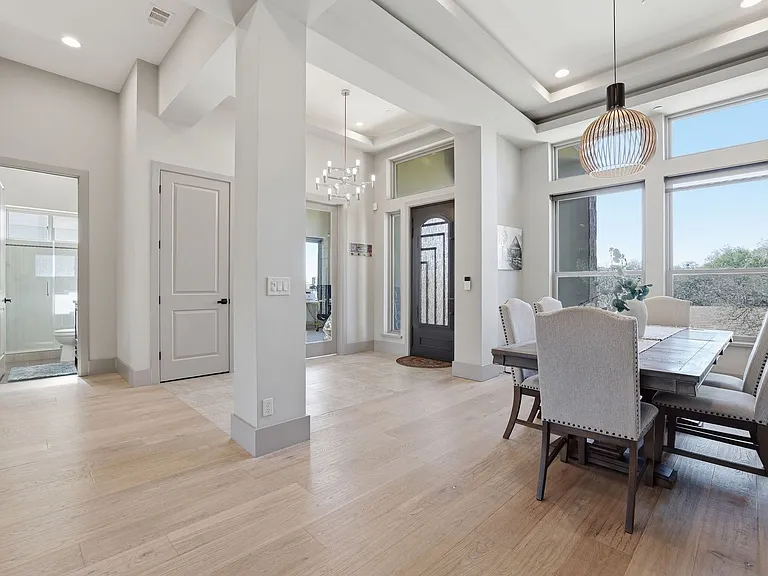 3813 Calverhall Way — Photo 3
