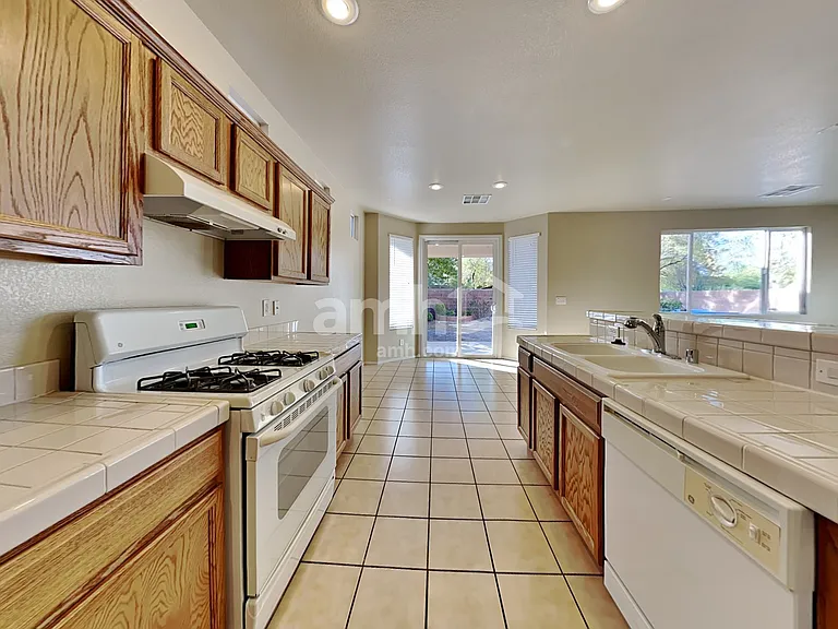 10395 Bolting Cloud Dr — Photo 4