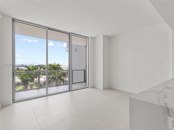 3rd image of 1400 Biscayne Blvd #308