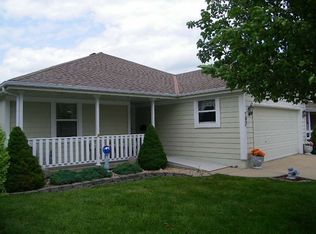 702 E Saturn Dr, Raymore, MO 64083