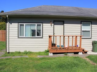 90783 Henderson Ln, Coos Bay, OR 97420