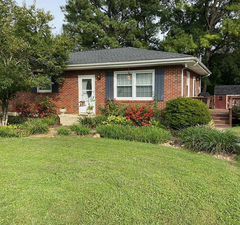 1st image of 52 Lynette Dr