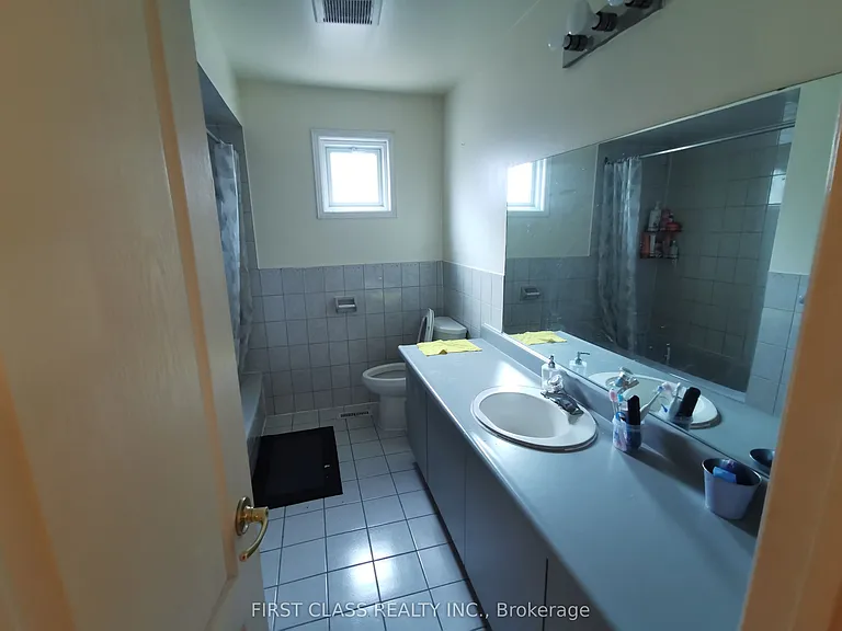 324 Winfield Ter #MAIN2ND FLOOR — Photo 11
