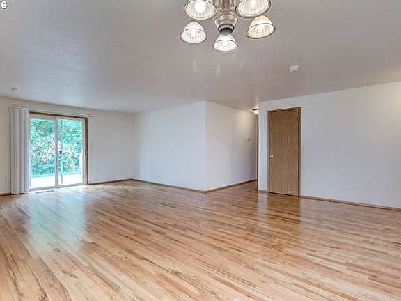 5th image of 6912 NE 157th Ave