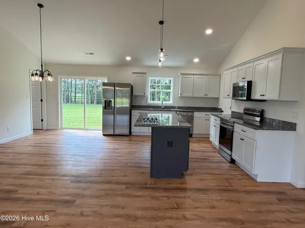 287 Windswept Way, Roper, NC 27970