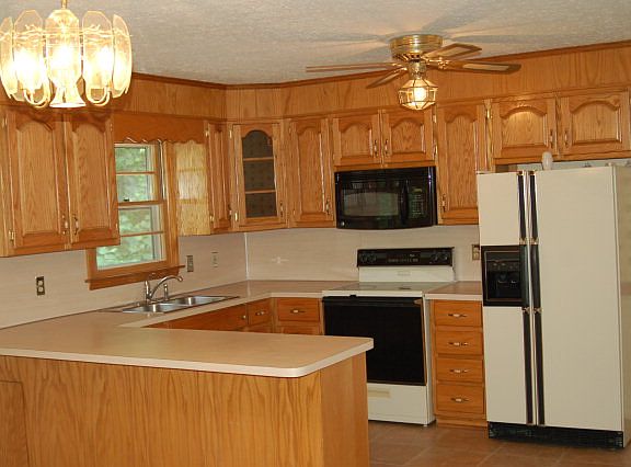 2nd image of 136 Hermitage Dr