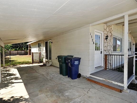 4th image of 1526 E Mary Ln #1