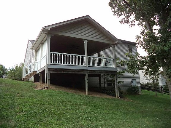 3rd image of 1093 Ivoryhill Dr