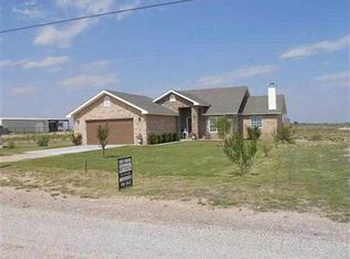 6824 N Mockingbird Ln, Hobbs, NM 88242