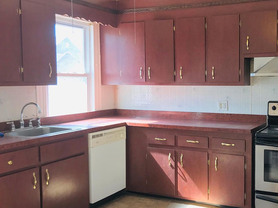 Large Kitchen with tons of cabinet space.