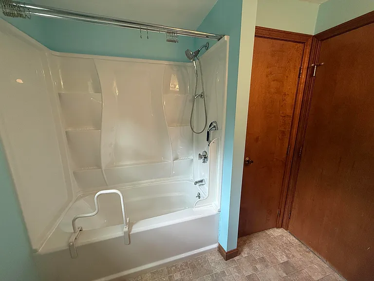 158 Tina Dr #B — Photo 36