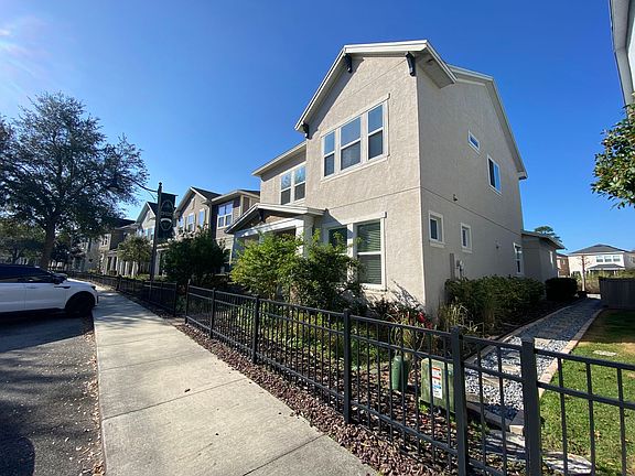 3rd image of 461 Oviedo Blvd